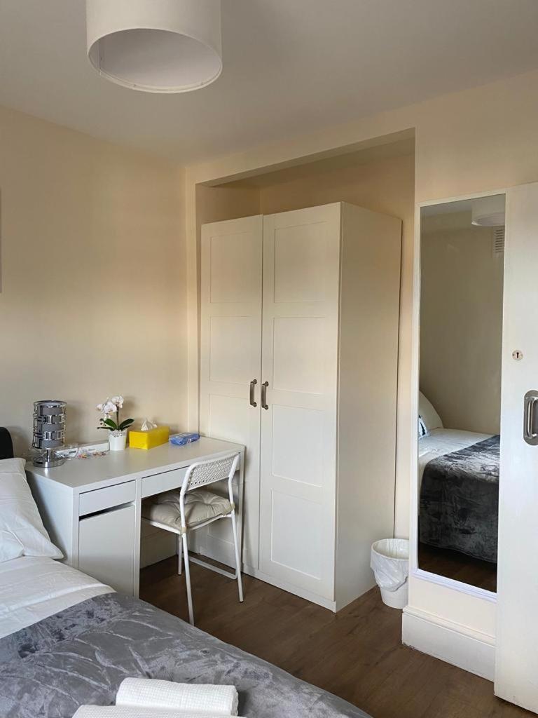 Lovely Private Rooms In Camden, Central Londra Dış mekan fotoğraf
