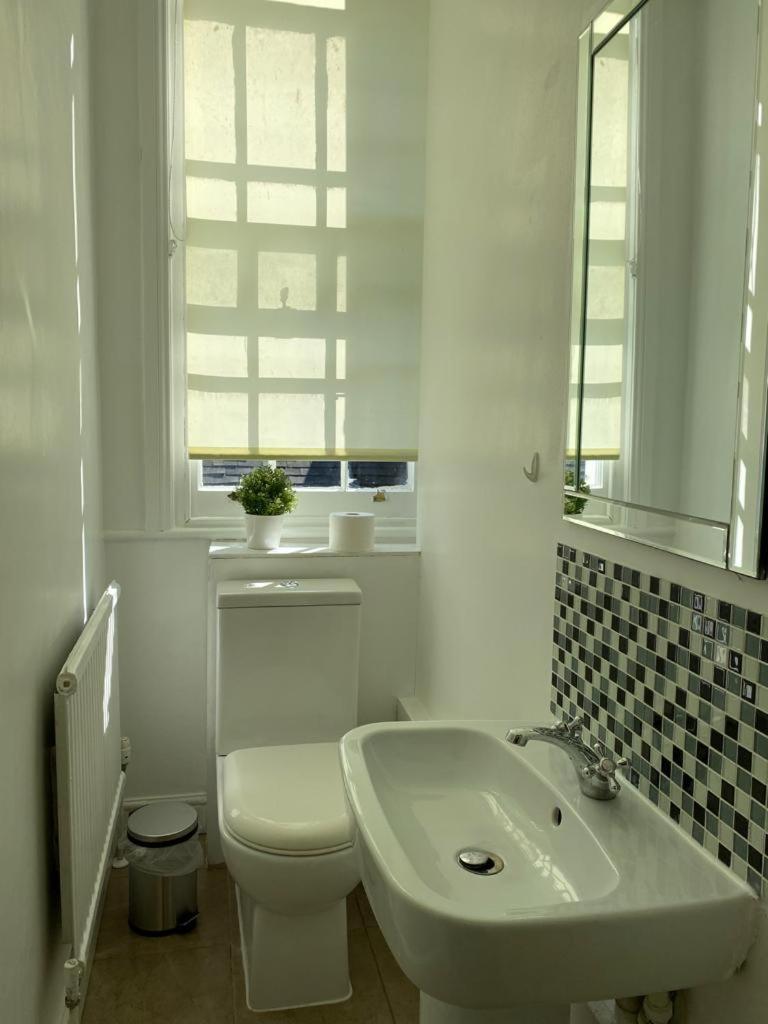 Lovely Private Rooms In Camden, Central Londra Dış mekan fotoğraf
